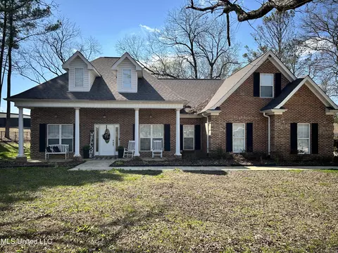 203 N Thomas St, Tupelo, MS 38801