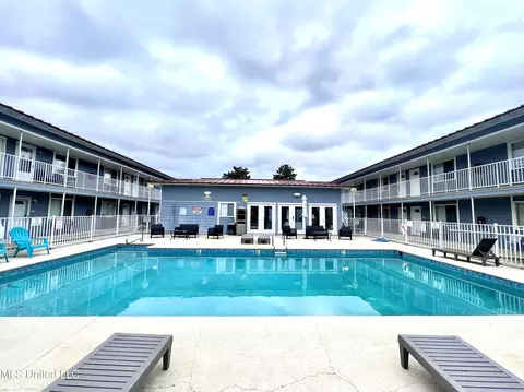 1664 Beach Blvd #104, Biloxi, MS 39531