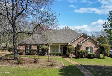 107 Trace Rdg, Clinton, MS 39056