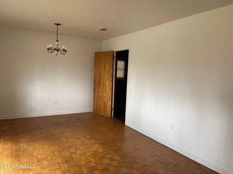 1640 Oakland Ave, Jackson, MS 39213 photo 4