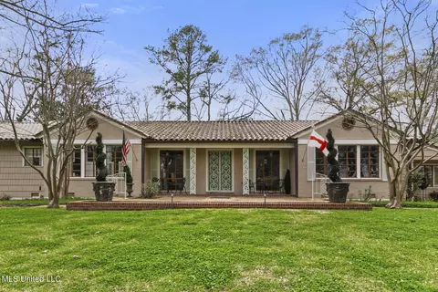 3851 Eastover Dr, Jackson, MS 39211 photo 3