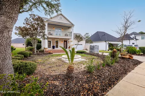4215 Cobblestone Ln, Gautier, MS 39553