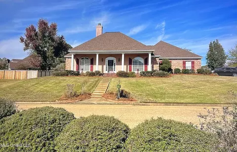 97 Eastgate Dr, Brandon, MS 39042