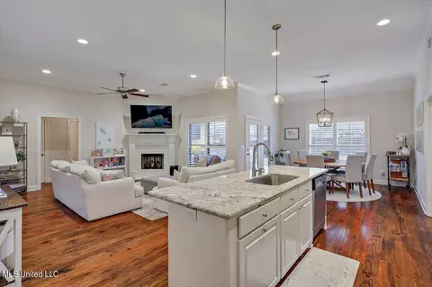 261 Falls Xing, Madison, MS 39110 photo 10