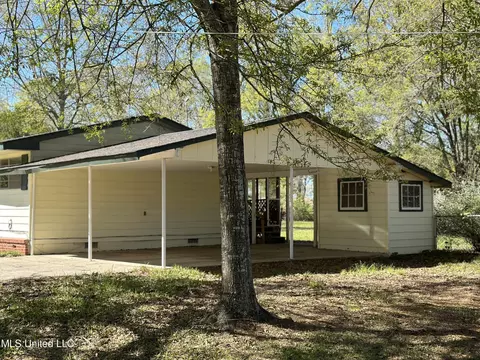 Exterior - 468 Church St, Lucedale, MS 39452 photo 2 of 6