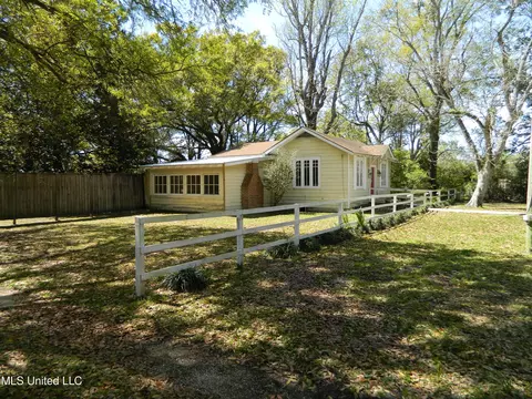 Exterior - 20005 Pineville Rd, Long Beach, MS 39560 photo 1 of 17