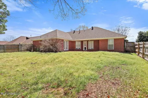 Exterior - 259 Cherry Bark Dr, Brandon, MS 39047 photo 5 of 8
