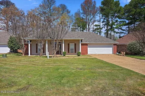 259 Cherry Bark Dr, Brandon, MS 39047