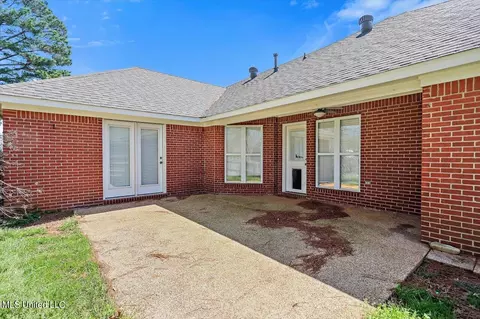 Exterior - 259 Cherry Bark Dr, Brandon, MS 39047 photo 4 of 8