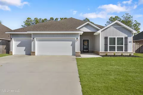 7224 Barley Dr, Ocean Springs, MS 39564