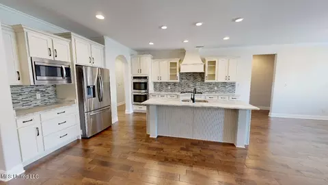 Kitchen - 4801 E Delbridge Ct, Olive Branch, MS 38654 photo 1 of 2