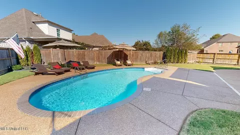 Exterior - 4801 E Delbridge Ct, Olive Branch, MS 38654 photo 8 of 8