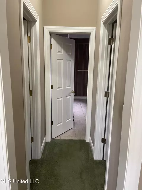 Entry Way - 400 Devonport Cir, Raymond, MS 39154 photo 3 of 4
