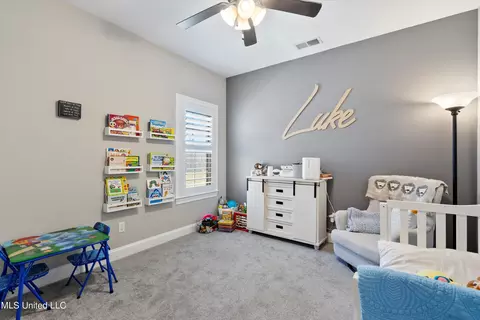 Bedroom - 8591 Williamson Dr, Olive Branch, MS 38654 photo 3 of 6