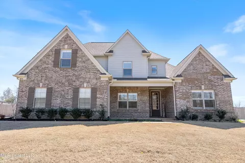 8591 Williamson Dr, Olive Branch, MS 38654