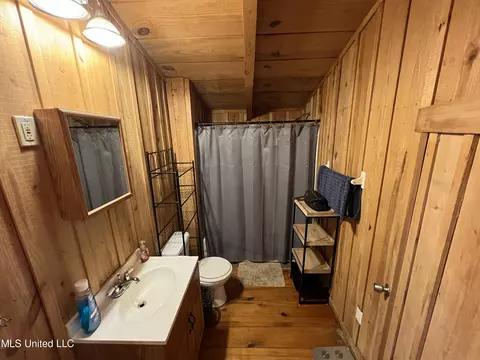 Bath - 11772 Highway 35 North Cabin A Hwy, Forest, MS 39074 photo 1 of 2