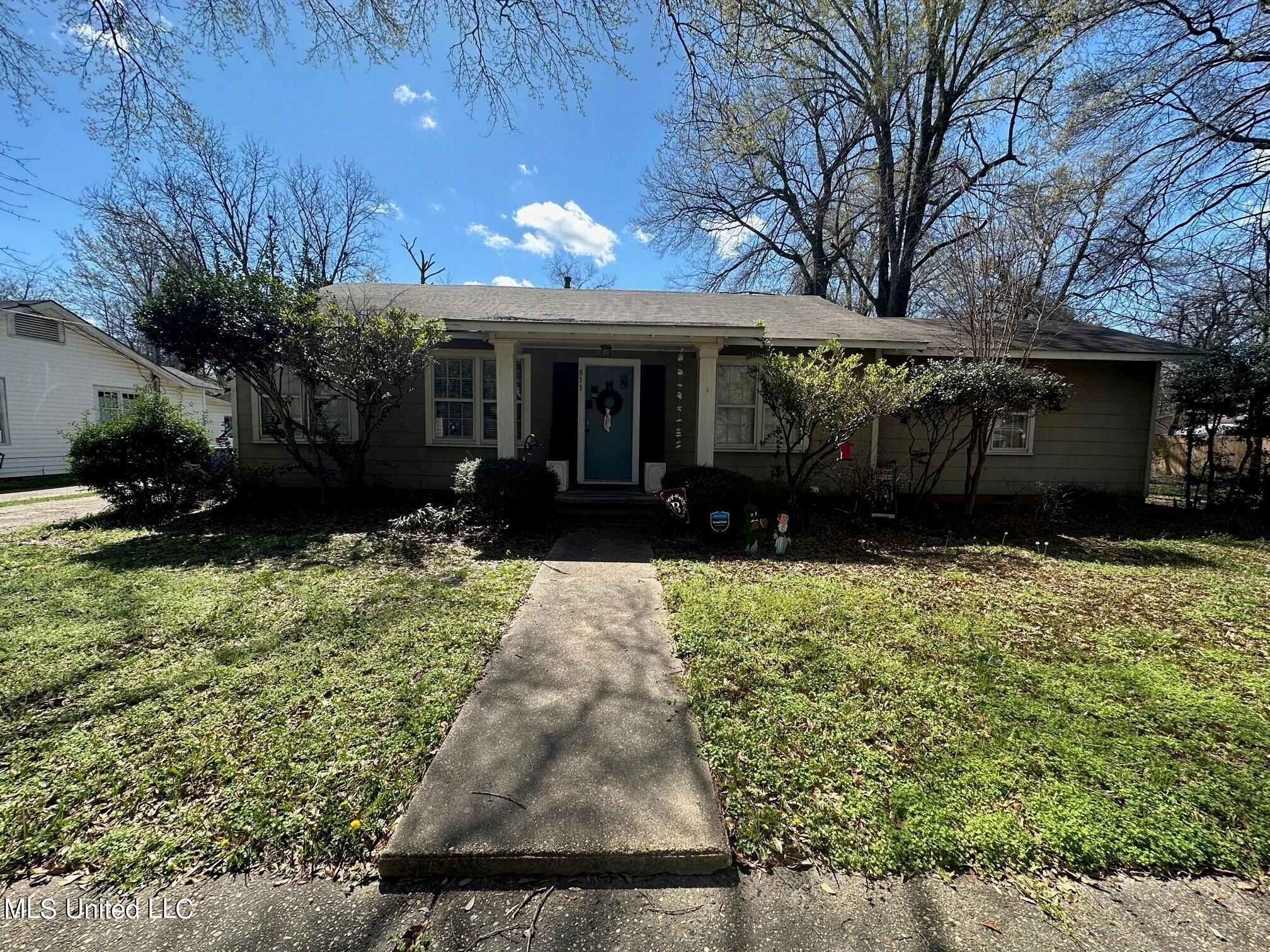 811 Farmer St  