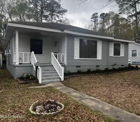 1810 Brooklane Dr, Hattiesburg, MS 39401