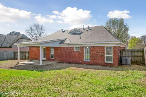 Exterior - 1310 N Big Ben, Hernando, MS 38632 photo 3 of 5