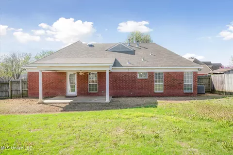 Exterior - 1310 N Big Ben, Hernando, MS 38632 photo 2 of 5