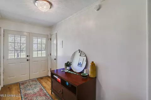 Entry Way - 2331 N Pine Lea Dr, Jackson, MS 39209 photo 1 of 3