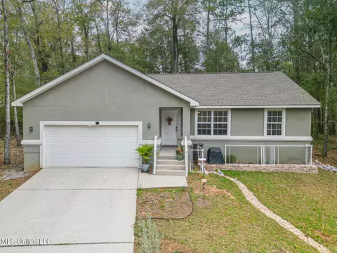 9510 Kolo Ct, Diamondhead, MS 39525