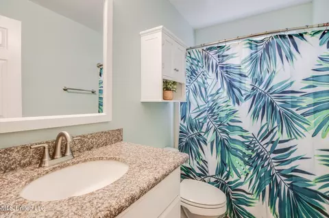 Bath - 9510 Kolo Ct, Diamondhead, MS 39525 photo 2 of 2