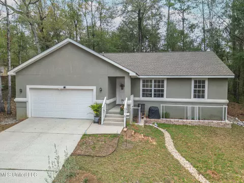 Exterior - 9510 Kolo Ct, Diamondhead, MS 39525 photo 2 of 4