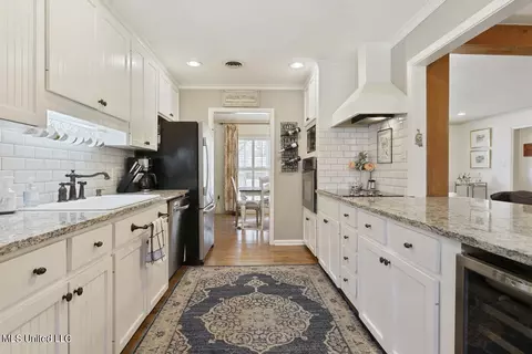 5051 Canton Heights Dr, Jackson, MS 39211 photo 12