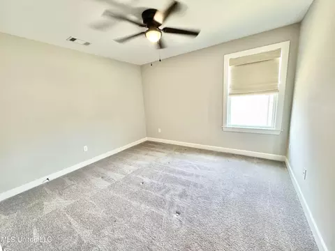 Bedroom - 240 Natchez Lp, Hernando, MS 38632 photo 1 of 1