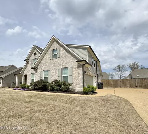 Exterior - 240 Natchez Lp, Hernando, MS 38632 photo 3 of 6