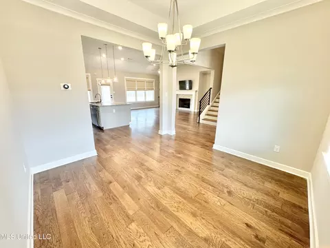 Dining - 240 Natchez Lp, Hernando, MS 38632 photo 1 of 2