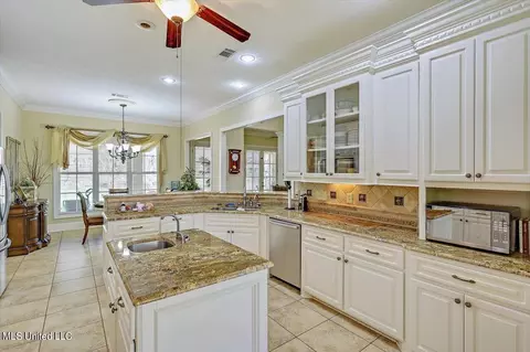 Kitchen - 114 Rowan Oak Pl, Terry, MS 39170 photo 3 of 4