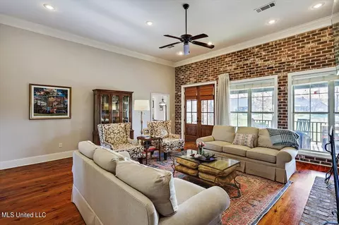 114 Hackberry Dr, Madison, MS 39110 photo 9