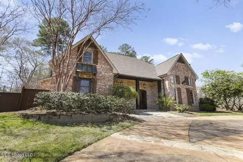 Exterior - 205 Covenant Xing, Flowood, MS 39232 photo 2 of 15