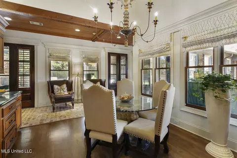 Dining - 205 Covenant Xing, Flowood, MS 39232 photo 3 of 3