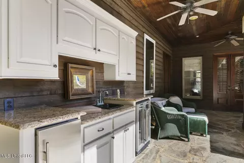 Exterior - 205 Covenant Xing, Flowood, MS 39232 photo 9 of 15