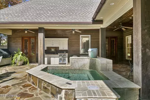 Exterior - 205 Covenant Xing, Flowood, MS 39232 photo 8 of 15