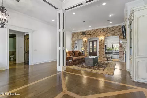 Entry Way - 205 Covenant Xing, Flowood, MS 39232 photo 1 of 2
