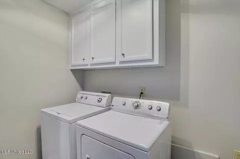 Other - 233 Stonecastle Dr, Brandon, MS 39047 photo 4 of 5