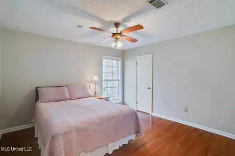 Bedroom - 233 Stonecastle Dr, Brandon, MS 39047 photo 1 of 2