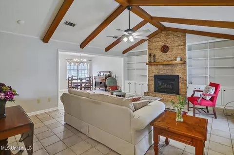 Living - 233 Stonecastle Dr, Brandon, MS 39047 photo 1 of 6