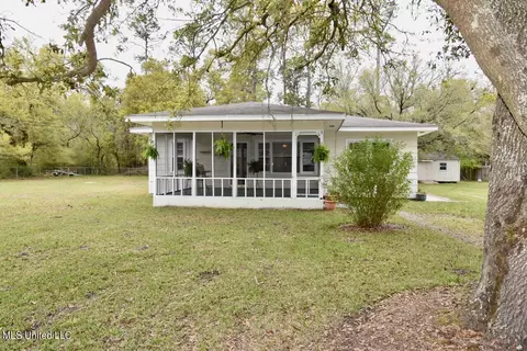 19016 Commission Rd, Long Beach, MS 39560