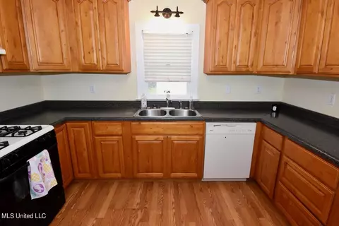 19016 Commission Rd, Long Beach, MS 39560 photo 10