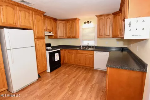 19016 Commission Rd, Long Beach, MS 39560 photo 8