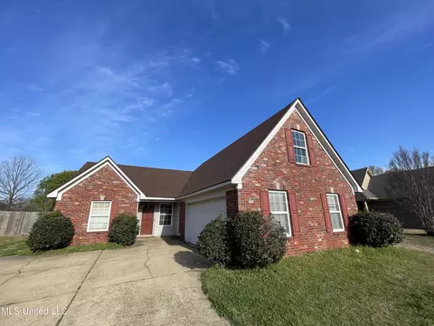 7333 E Pecan Meadow Dr, Olive Branch, MS 38654 photo 1