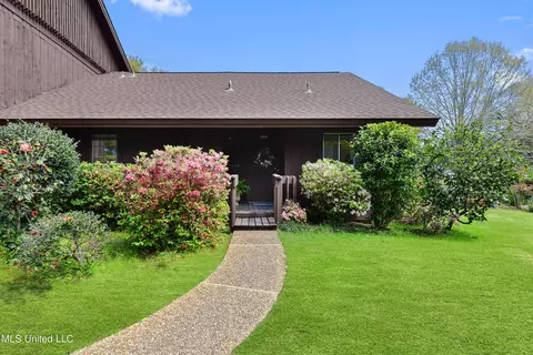 120 Molokai #D, Diamondhead, MS 39525