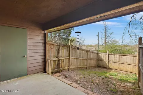 829 Planters Point Dr, Canton, MS 39046 photo 21