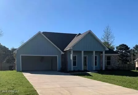120 Trace Pointe Pl, Clinton, MS 39056
