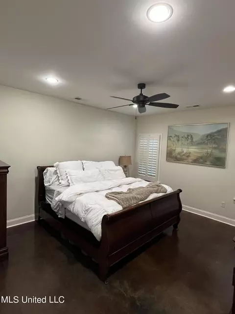Bedroom - 854 Shadow View Dr, Hernando, MS 38632 photo 1 of 7